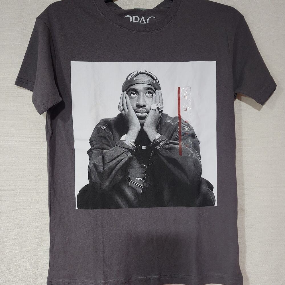 2pac men's XS graphic shirt